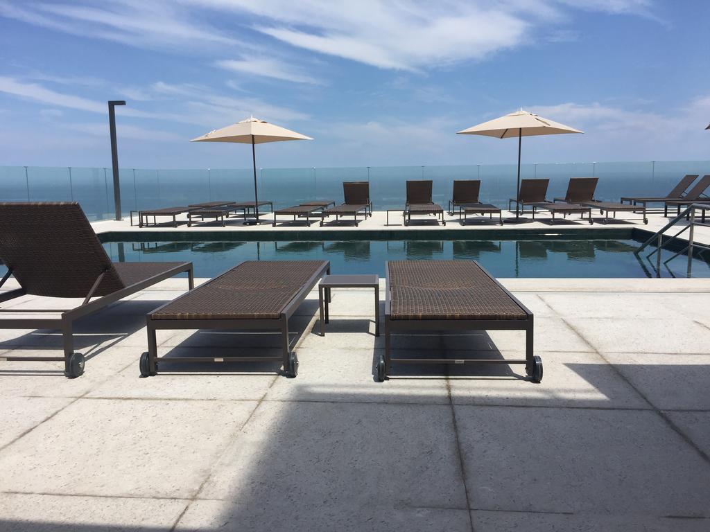 马拉蓬迪温莎酒店 里约热内卢 外观 照片 Rooftop pool at the Ritz-Carlton, San Francisco