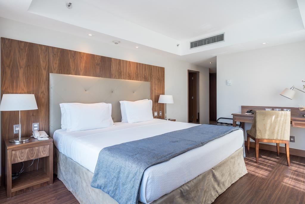 马拉蓬迪温莎酒店 里约热内卢 外观 照片 A room at the hotel